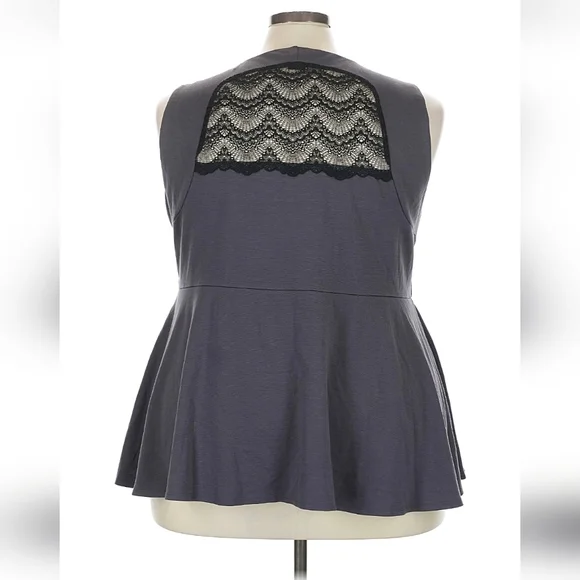 Torrid Charcoal Zip-Front Peplum Blouse - Picture 4 of 5